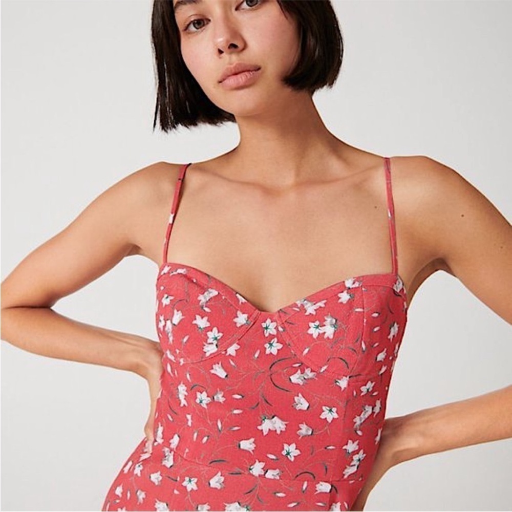 ARITZIA SUNDAY BEST Viola Cottagecore Floral Thigh Slit Midi Dress in Cerise - Picture 2 of 11